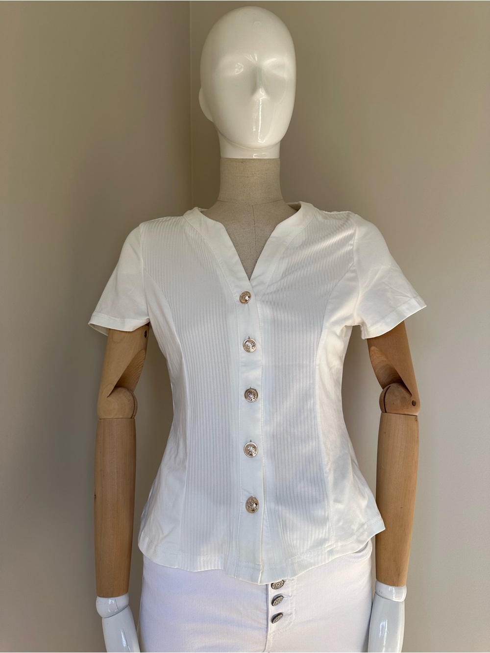 SHEIN White Short Sleeve Button Front Blouse - Women's Top size M